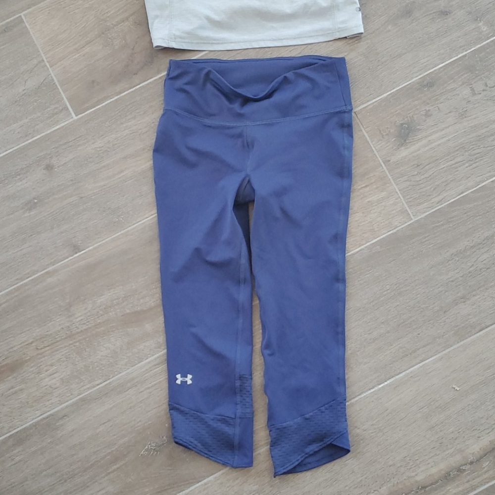 XS Under Armour workout capri